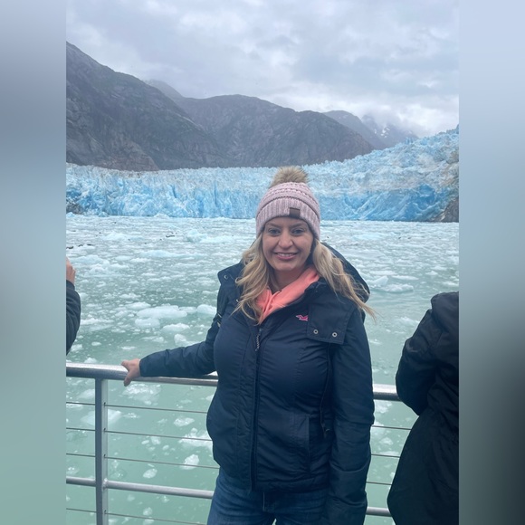 Meet your Posher, Ashley - Picture 1 of 1